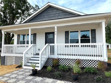 109 Highland Pt Ave