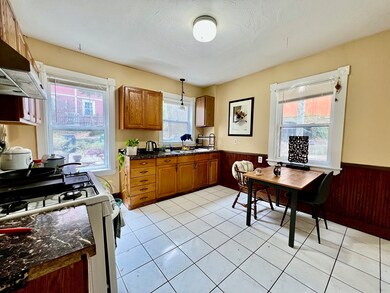 69 Woodlawn St unit 1, Jamaica Plain, MA 02130 - photo 4