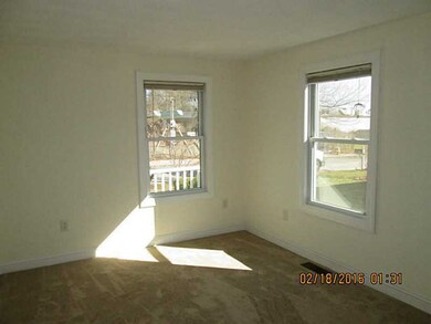 33 Buttonwood St, Bristol, RI 02809 - photo 7