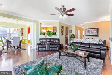 9724 Holmes Place unit 405, Manassas Park, VA 20111 - photo 3