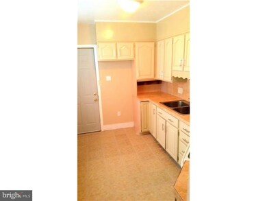 629 N 11th St, Reading, PA 19604 - photo 5
