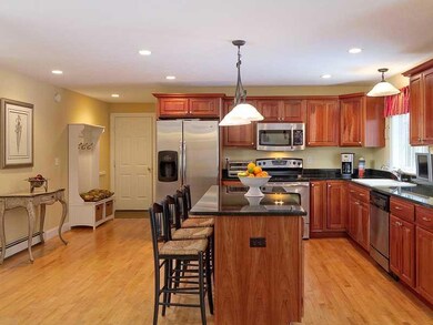 25 Plantation Dr, Scarborough, ME 04074 - photo 4