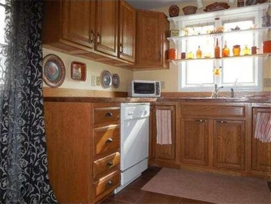 233 Hilldale Ave, Haverhill, MA 01832 - photo 7