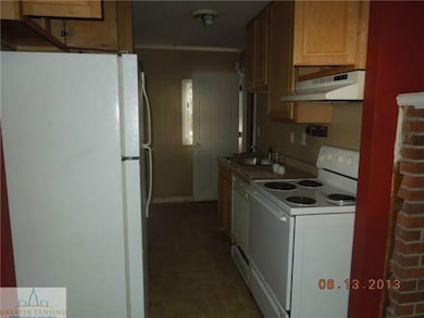 unlisted-address, Lansing, MI 48912 - photo 3