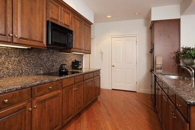 64 Sewall Ave unit PHB, Brookline, MA 02446 - photo 7