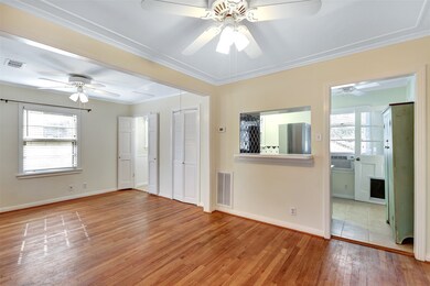 3504 Mount Vernon St unit 1/2, Houston, TX 77006 - photo 6
