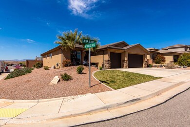 1067 N Lesa Lane-3