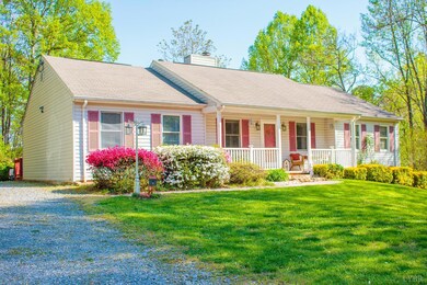 403 Charldon Rd, Lynchburg, VA 24501 - photo 2