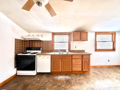 25 Maillet Rd, Lunenburg, VT 05906 - photo 6