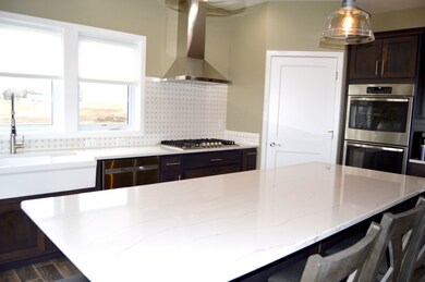 3 Lazy Brook Dr, West Branch, IA 52358 - photo 5