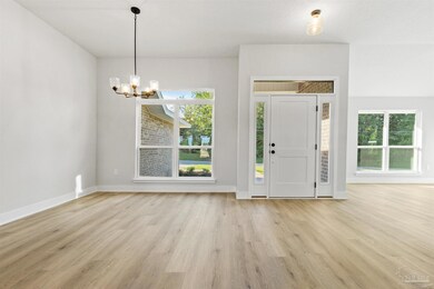 192 Cedartree Ln unit 52B, Cantonment, FL 32533 - photo 6