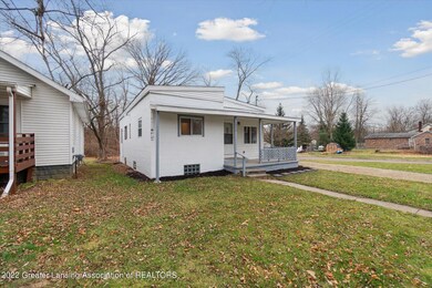 01-1033-Regent-St-Lansing-MI-48912-Windo