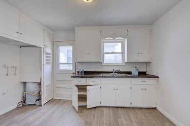 1014 Sycamore St, Carthage, MO 64836 - photo 7