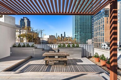 Arris Lofts unit 804, Long Island City, NY 11101 - photo 4