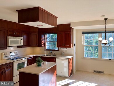 120 Plymouth Ct, Reading, PA 19610 - photo 4