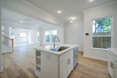 945 Wakefield Dr, Houston, TX 77018 - photo 5