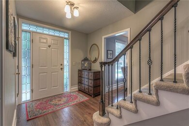 7713 Acuff Ln, Shawnee, KS 66216 - photo 2