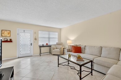 3067 Exeter D unit 3067, Boca Raton, FL 33434 - photo 6