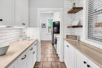 958 Neil Ave-8-SMALL