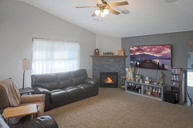 5208 Kingfisher Ave SE, Aberdeen, SD 57401 - photo 5