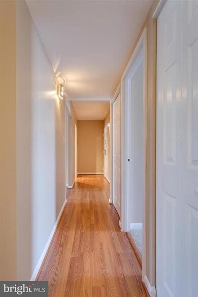 2257 Castle Rock Square unit 21C, Reston, VA 20191 - photo 2