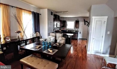 425 S 6th St, Camden, NJ 08103 - photo 4