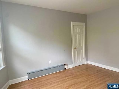 131 Bergen Ave unit 2nd Floor, Ridgefield Park, NJ 07660 - photo 6