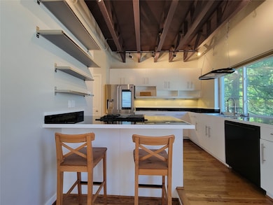 323 E 20th St, Houston, TX 77008 - photo 5