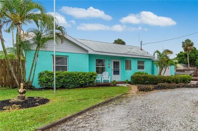 812 SE 5th St, Stuart, FL 34994 - photo 2