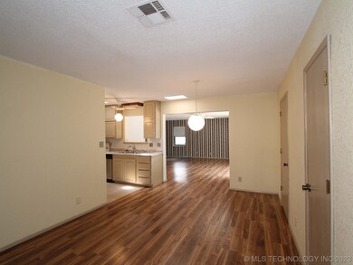 14473 S Oklahoma Blvd, Glenpool, OK 74033 - photo 5