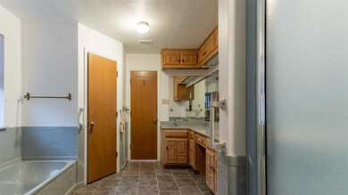 2005 W Baldridge St, Ennis, TX 75119 - photo 6