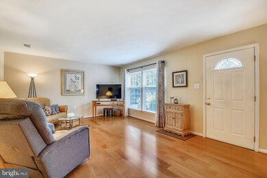 1712 Greentree Ct, Crofton, MD 21114 - photo 2