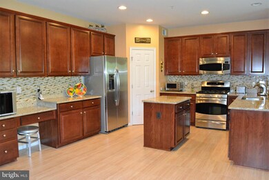 16449 Plumage Eagle St, Woodbridge, VA 22191 - photo 6