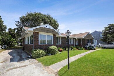 002-photo-front-view-8459265