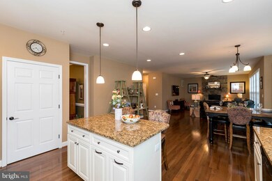 7280 Stoneleigh Ct, Hughesville, MD 20637 - photo 6