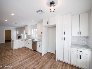 937-W-Portobello-14