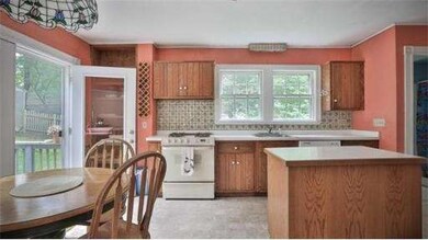 31 Beacon Street Cir, Milton, MA 02186 - photo 7