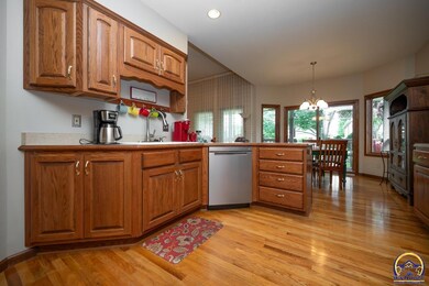 6225 SW 38th Ct, Topeka, KS 66610 - photo 6