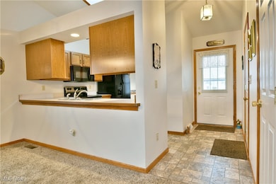 3 Harneds Landing unit 3, Cortland, OH 44410 - photo 5