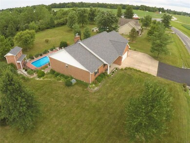 5822 Country Side Ln, Freeburg, IL 62243 - photo 4