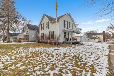 112 E Washington St, Grand Ledge, MI 48837 - photo 2