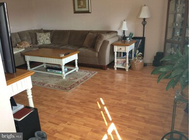 648 Glynlee Ct, Reisterstown, MD 21136 - photo 7