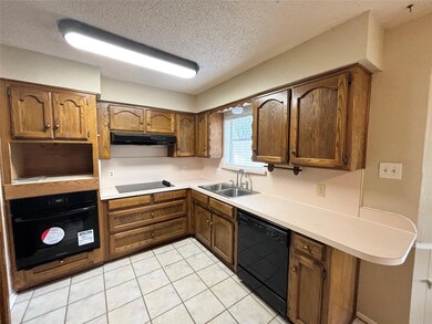 8704 Copper Canyon Rd, North Richland Hills, TX 76182 - photo 6