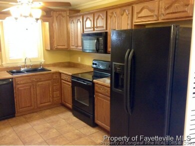 276 Ramona Dr, Fayetteville, NC 28303 - photo 5