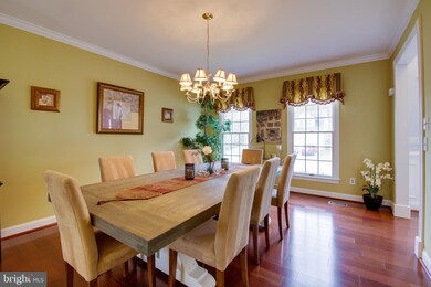 11621 Hunters Run Dr, Cockeysville, MD 21030 - photo 4