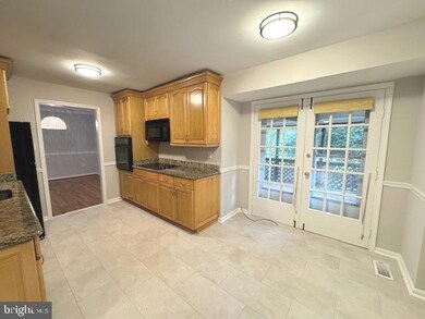 2053 Kings House Rd, Silver Spring, MD 20905 - photo 6