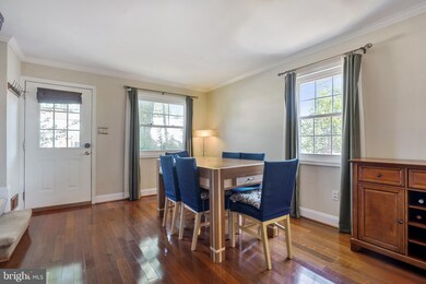 5643 Fenwick Dr, Alexandria, VA 22303 - photo 2