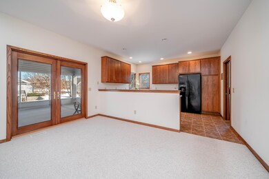 5454_Sweet_Briar_Drive_04