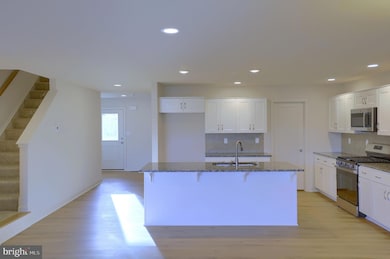 7250 White Oak Blvd, Skyline View, PA 17112 - photo 5