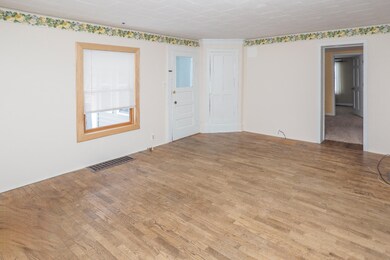 329 W. Franklin St-104